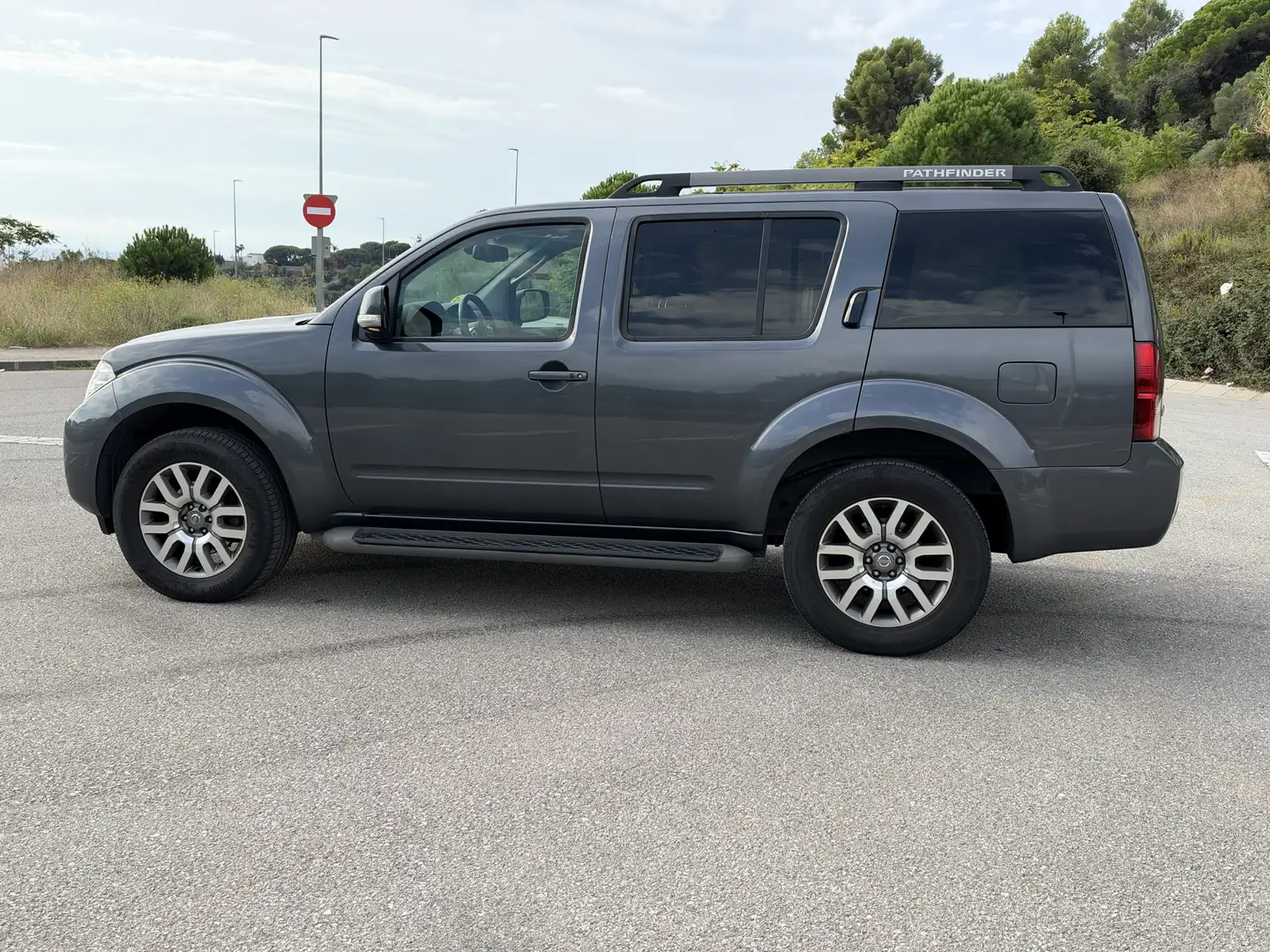 Nissan Pathfinder 2.5dCi LE Aut. - 2