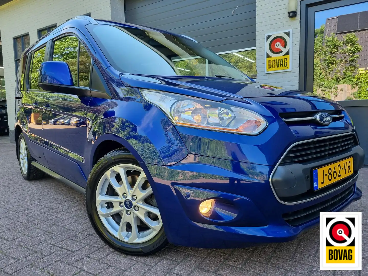 Ford Tourneo Connect Compact 1.6 Titanium Aut. TREKHAAK / PANORAMADAK / Blau - 1
