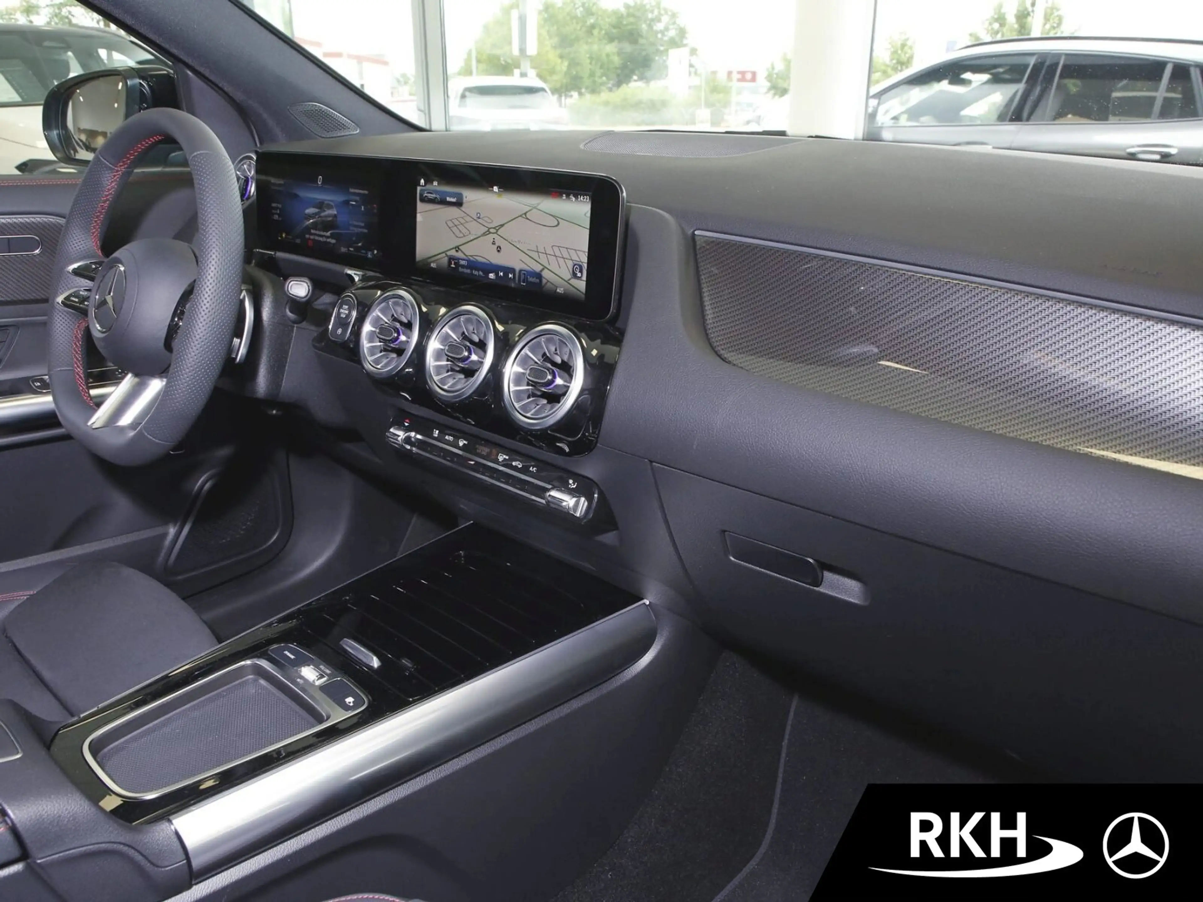 Mercedes-Benz GLA 200 GLA 200 AMG Night/Pano/Kamera/Totw./LED AMG Line — photo 7