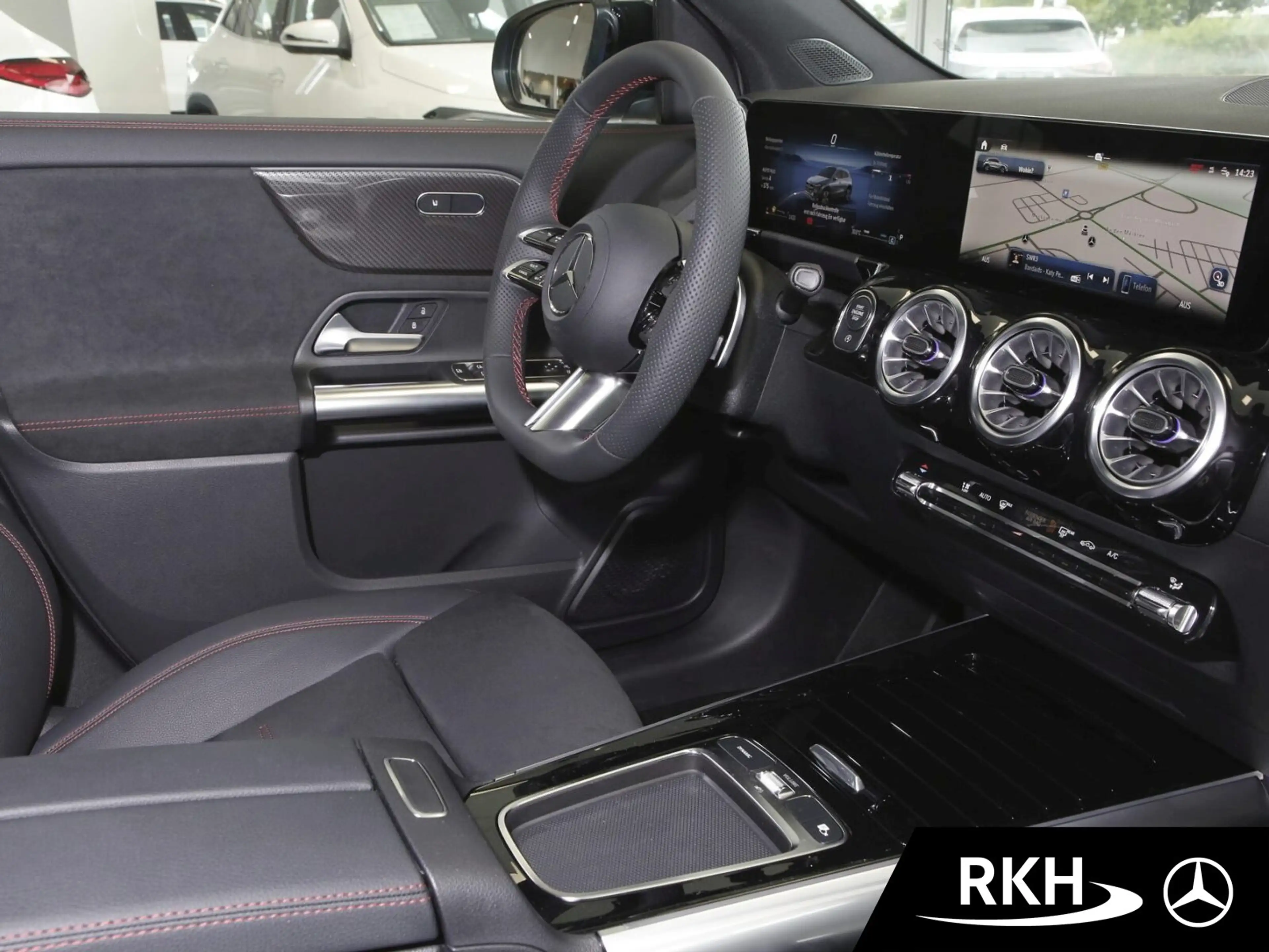 Mercedes-Benz GLA 200 GLA 200 AMG Night/Pano/Kamera/Totw./LED AMG Line — photo 8