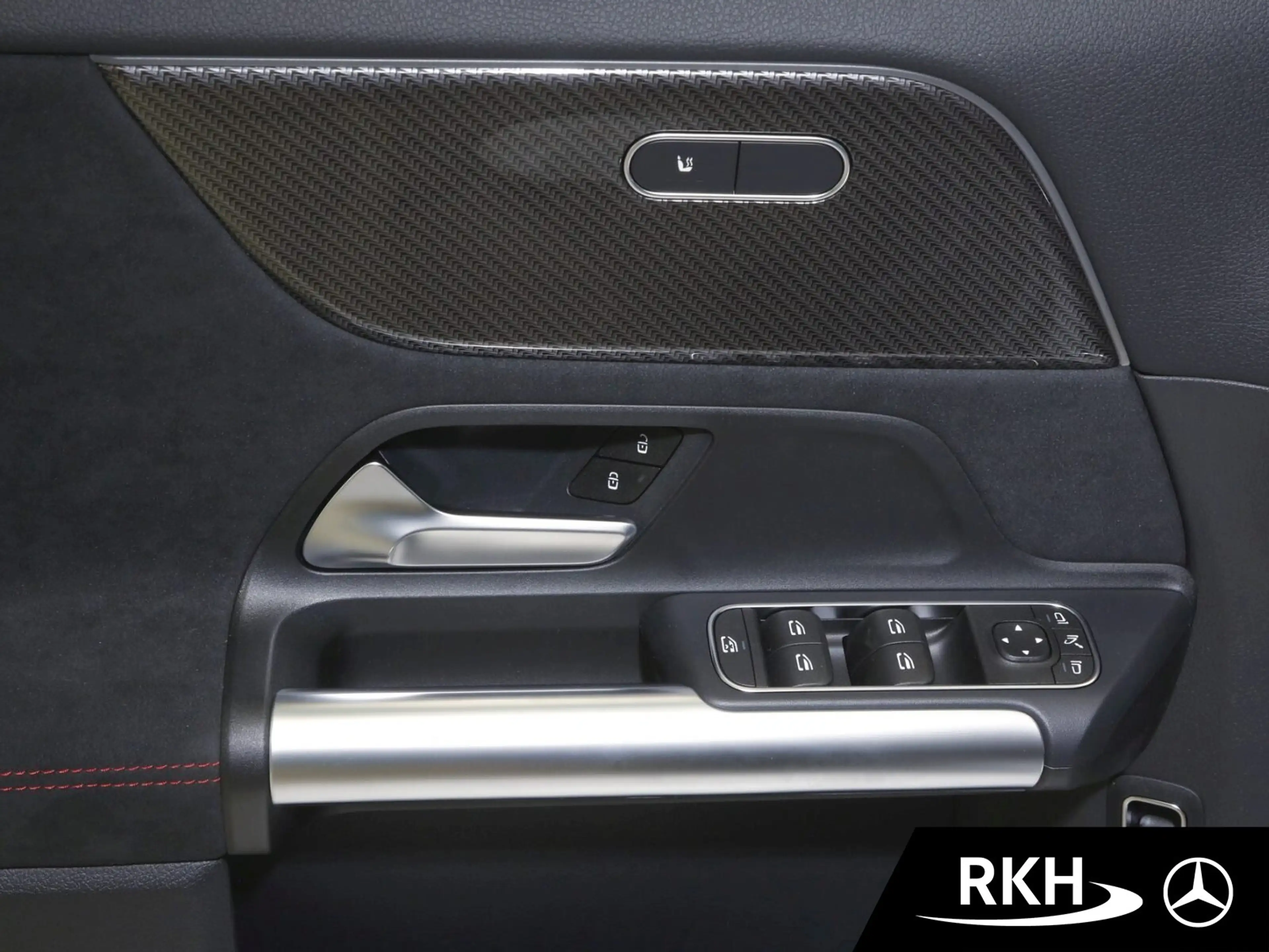 Mercedes-Benz GLA 200 GLA 200 AMG Night/Pano/Kamera/Totw./LED AMG Line — photo 14