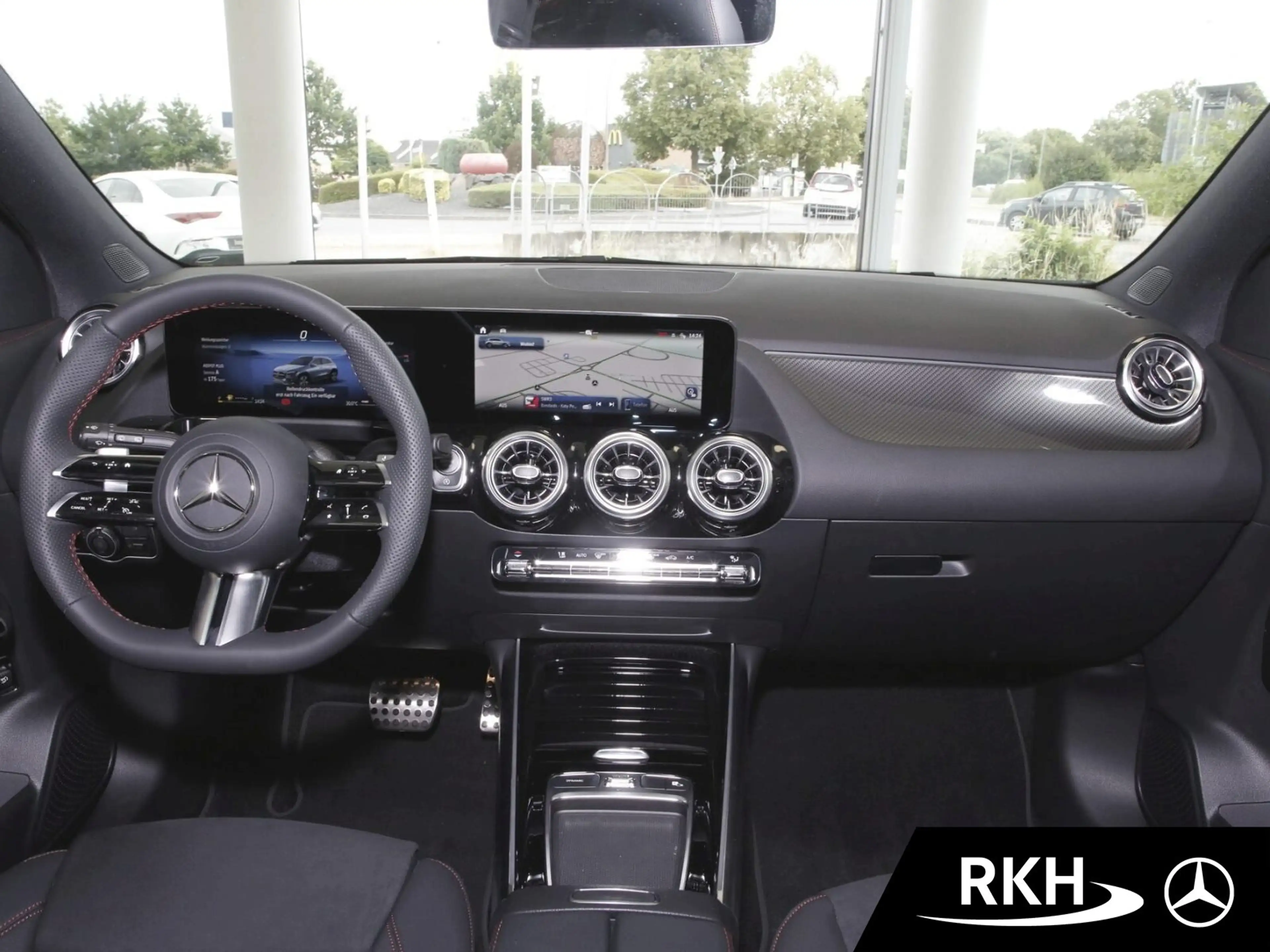Mercedes-Benz GLA 200 GLA 200 AMG Night/Pano/Kamera/Totw./LED AMG Line — photo 10