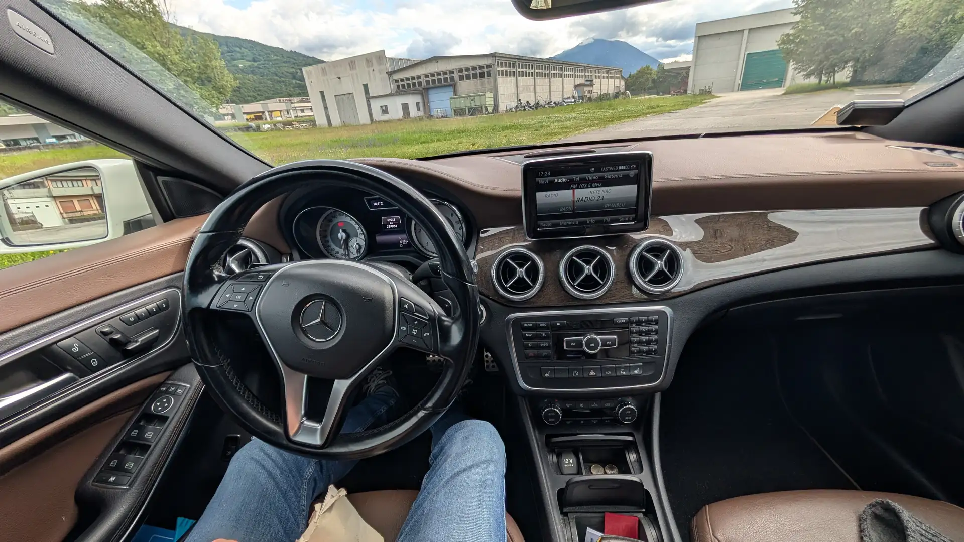 Mercedes-Benz CLA 220 CDI Bianco - 1