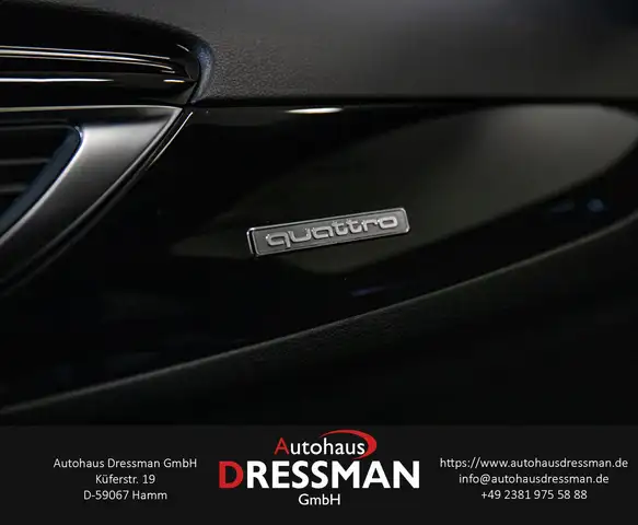 Audi RS6 view 12