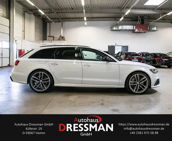 Audi RS6 view 4