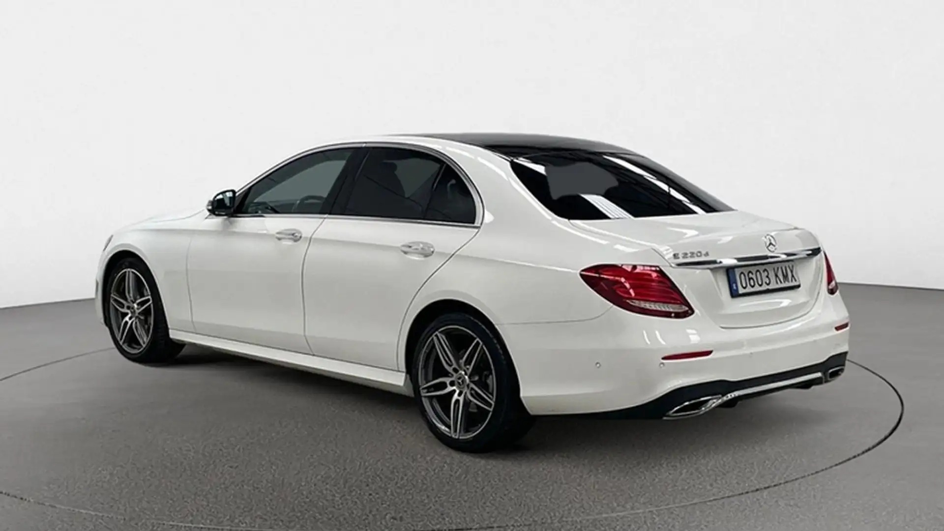 Mercedes-Benz E 220 E 220 d Sport auto Bianco - 2