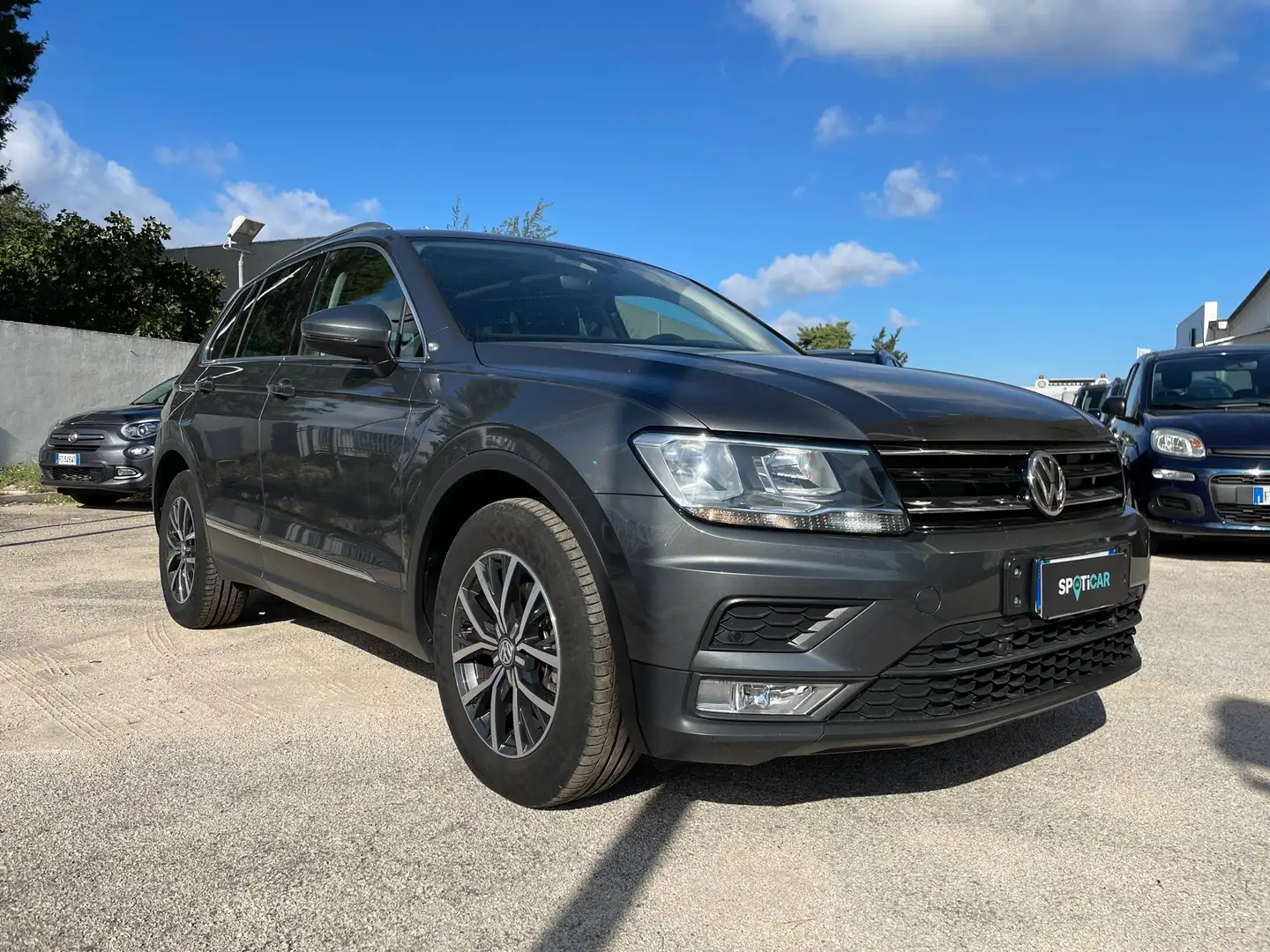 Volkswagen Tiguan 1.6 TDI Business BMT Grigio - 1