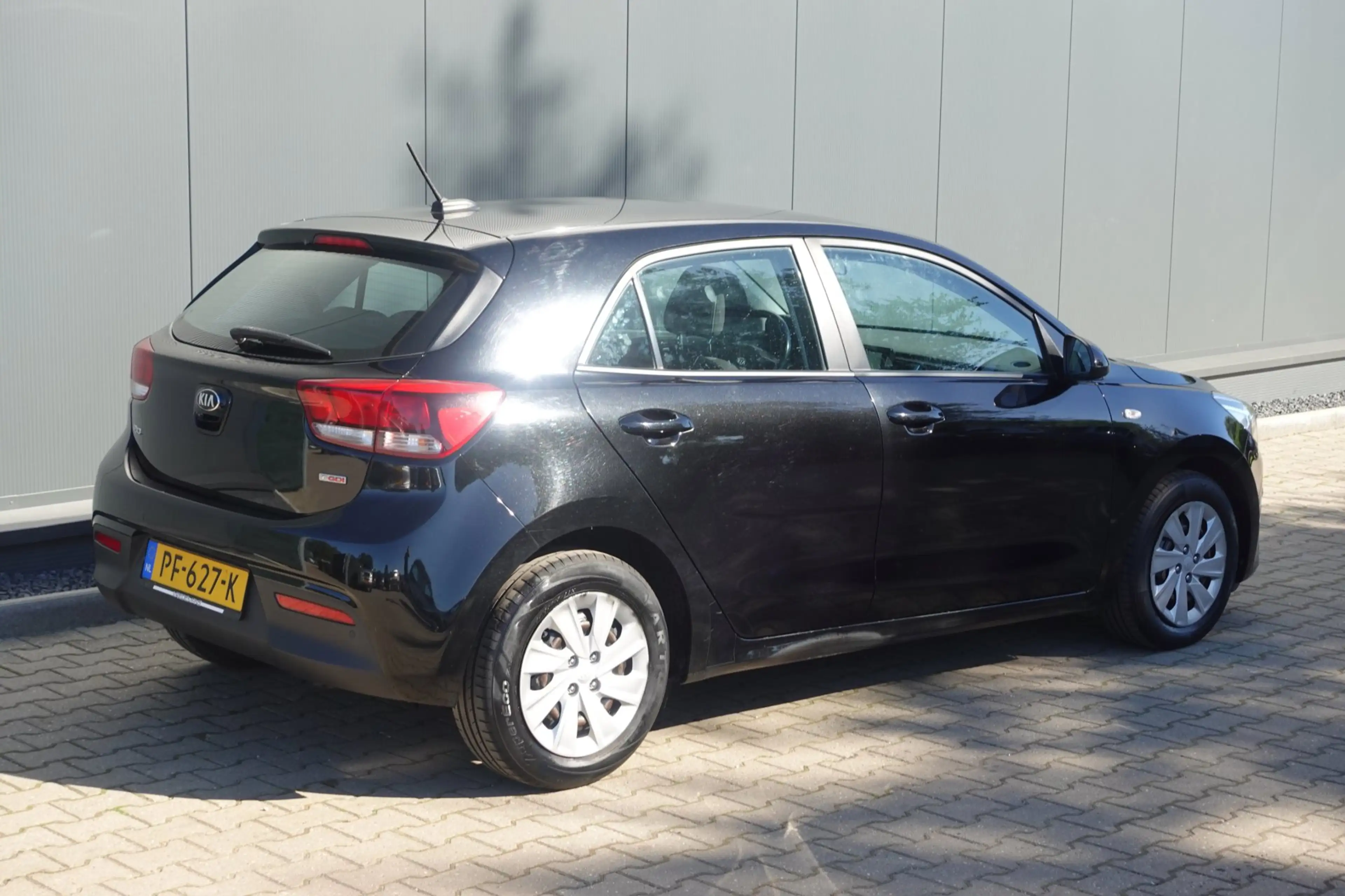 Kia Rio 1.0 TGDI ComfortPlusLine Navigator — photo 3