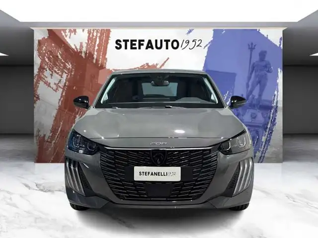 Peugeot 208 view 4