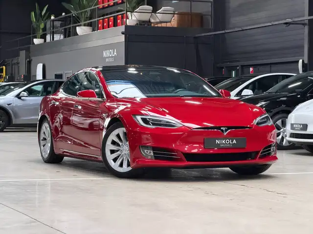 Tesla Model S LONG RANGE - FULL SELF DRIVING ACTIVE - S100D