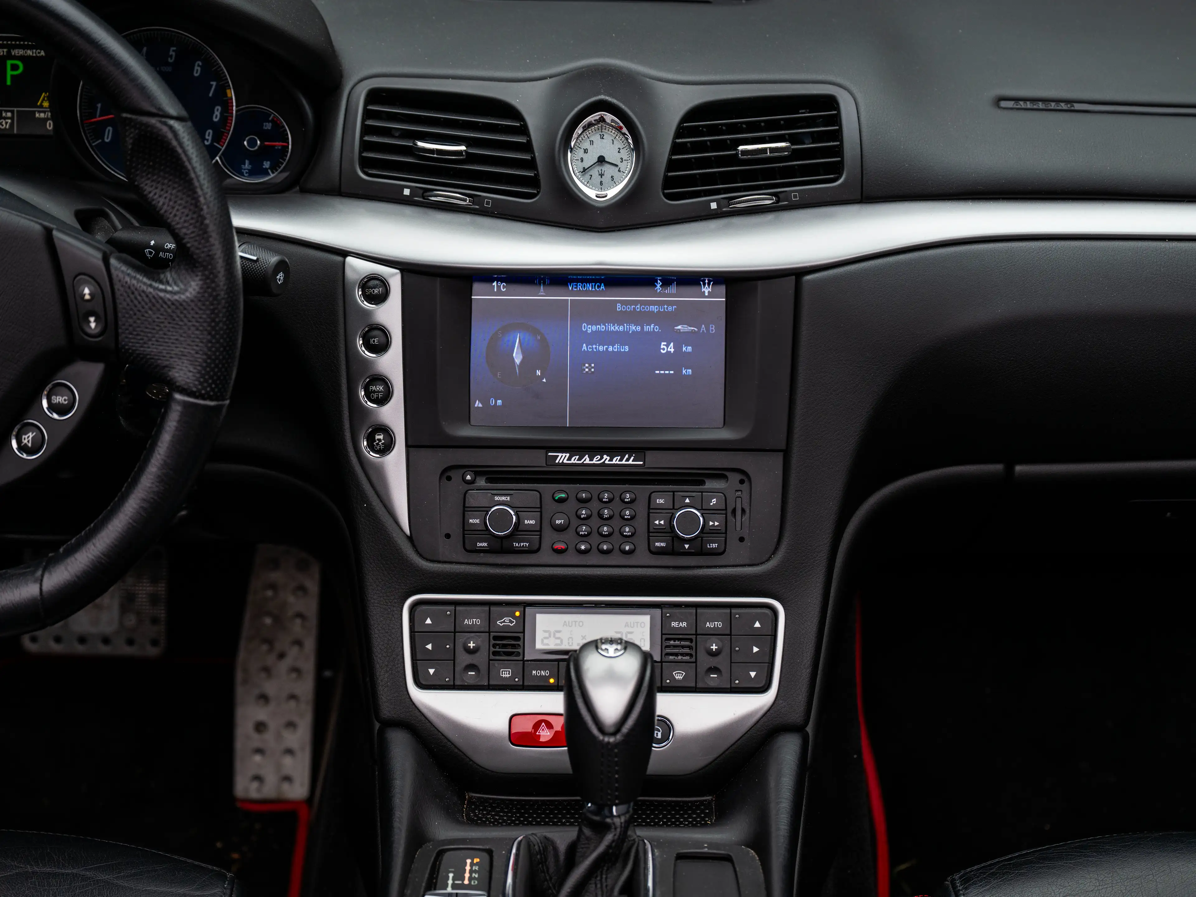 Maserati GranCabrio 4.7 S Sport — photo 8