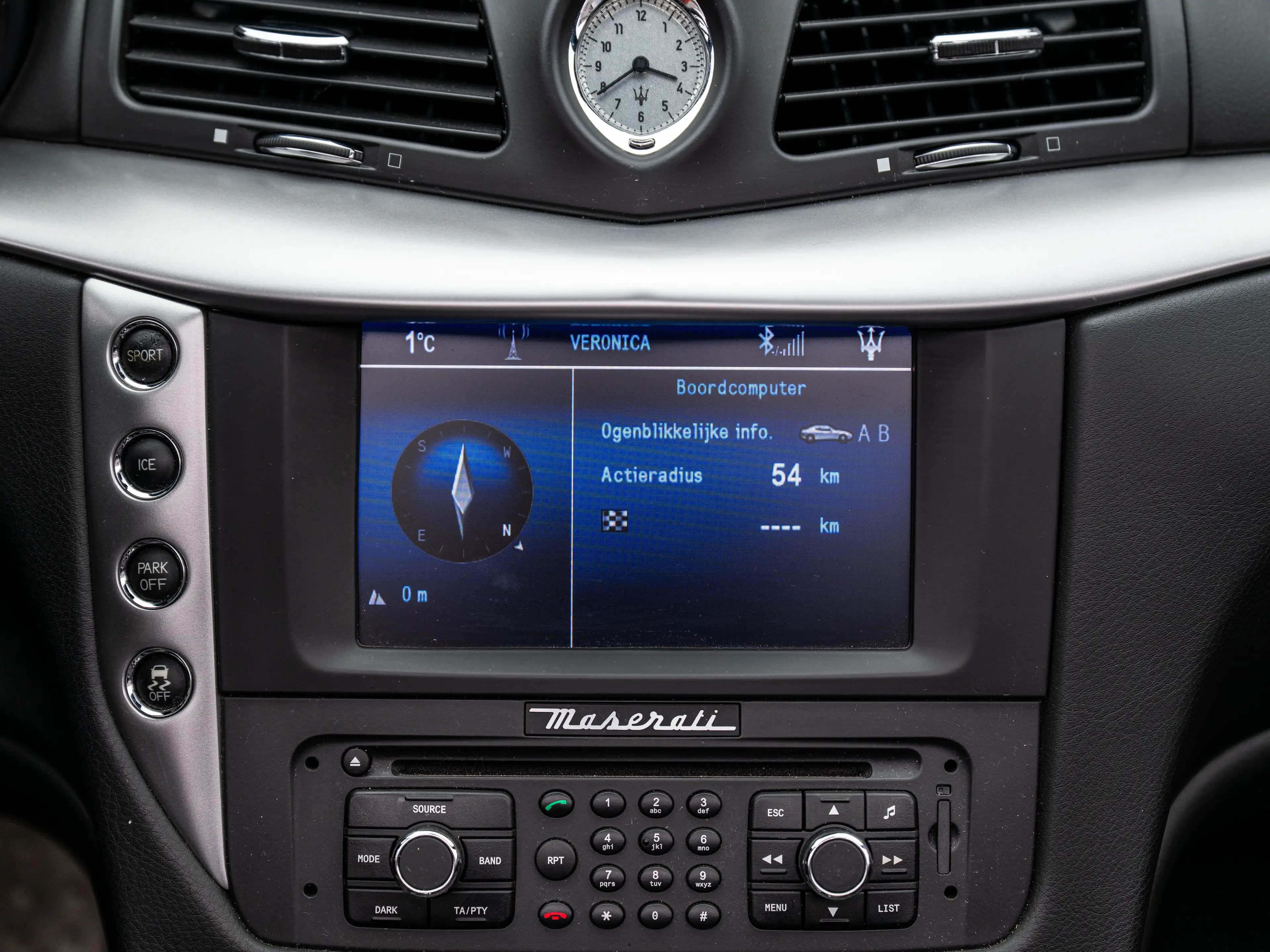 Maserati GranCabrio 4.7 S Sport — photo 10