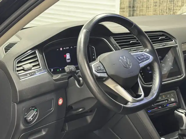 Volkswagen Tiguan view 11