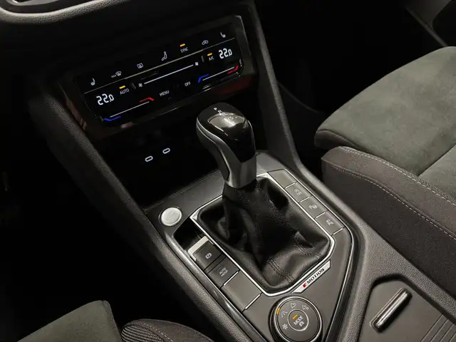 Volkswagen Tiguan view 16