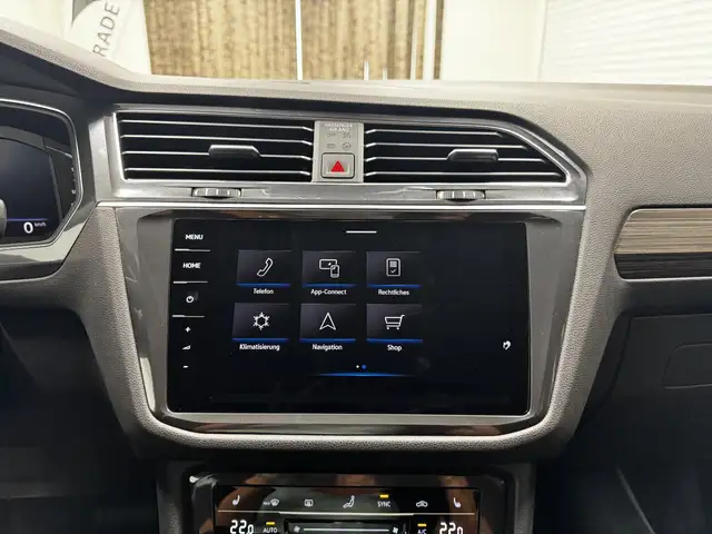 Volkswagen Tiguan view 18
