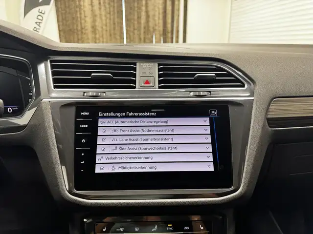 Volkswagen Tiguan view 23