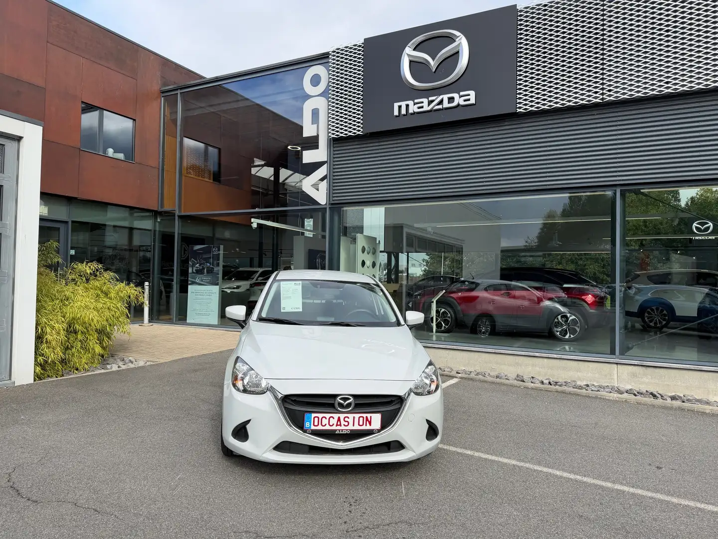 Mazda 2 2 1.5i Skyactiv-G Skydrive (EU6d-TEMP) Grijs - 2