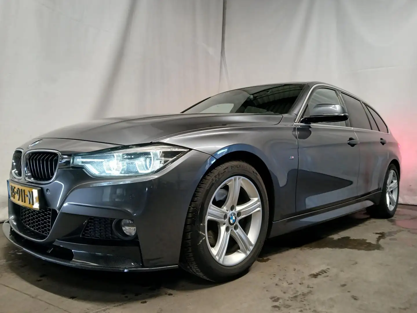 BMW 320 3-serie Touring 320d Centennial High Executive - A Grijs - 2