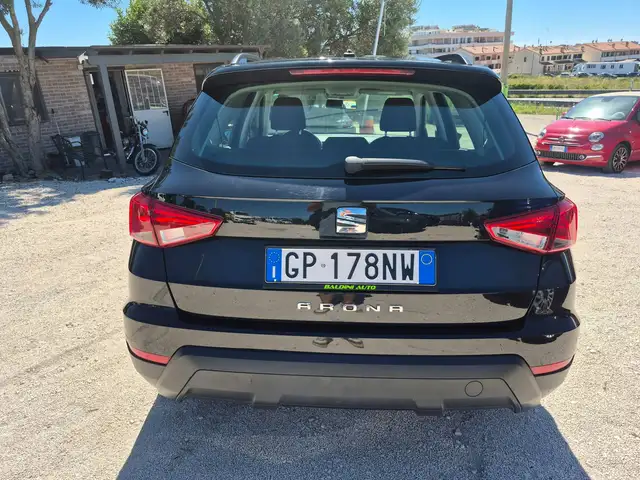 Seat Arona view 3