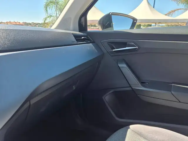 Seat Arona view 16