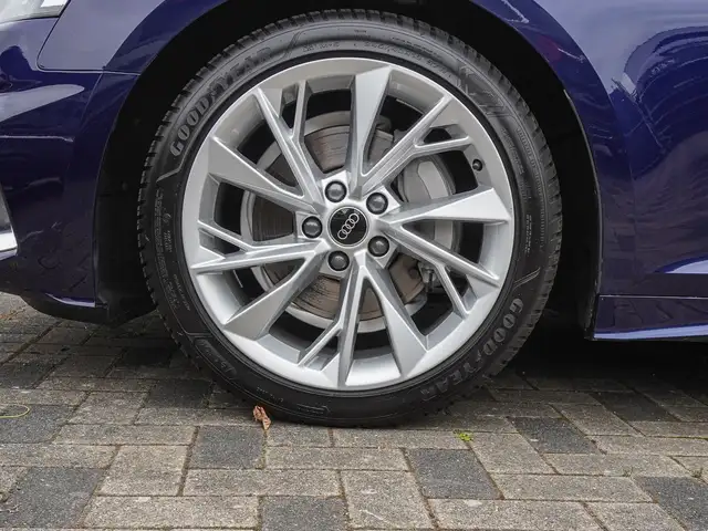 Audi A5 view 7