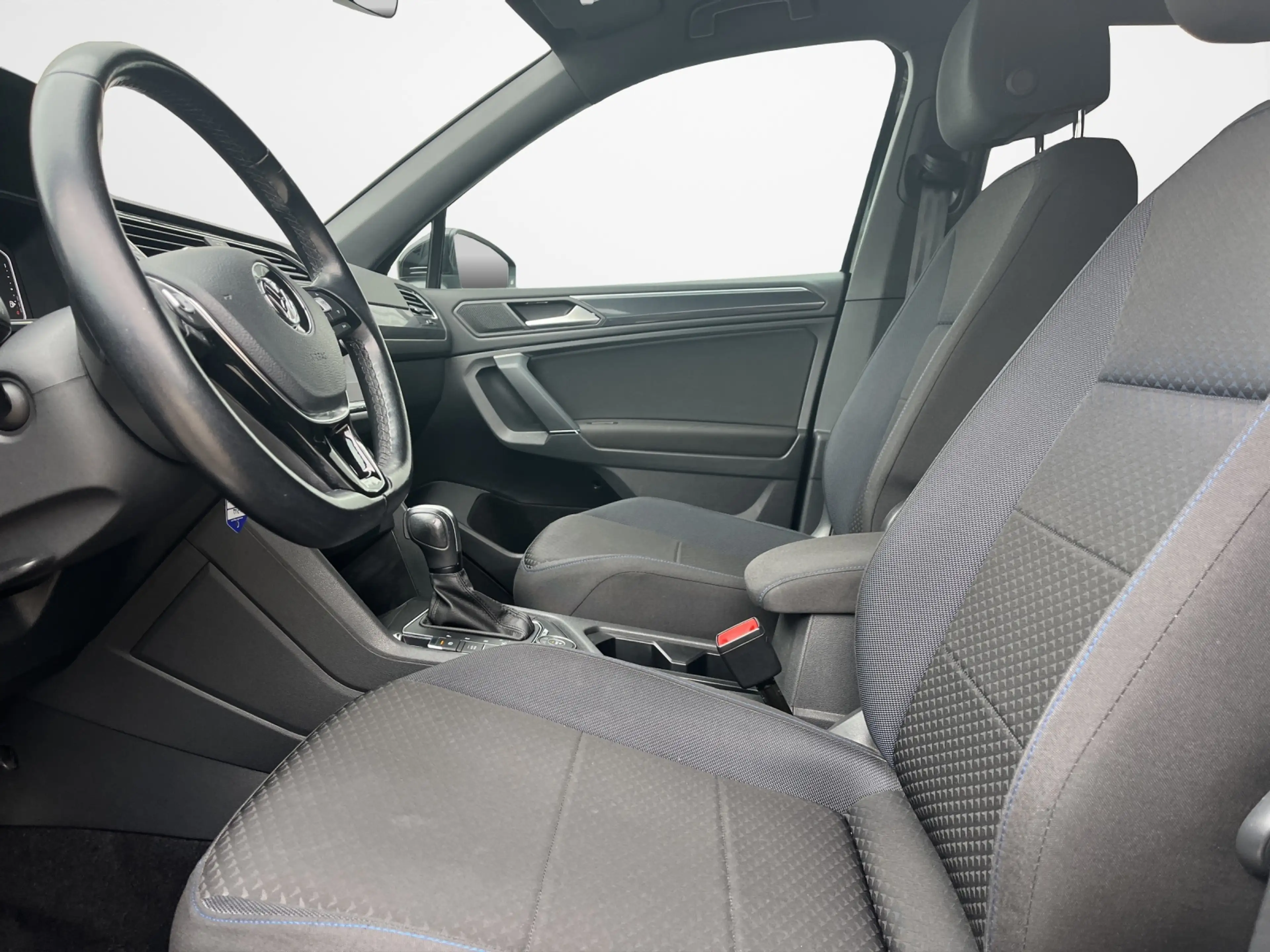 Volkswagen Tiguan Allspace 2.0 TDI DSG 4Motion United — photo 7