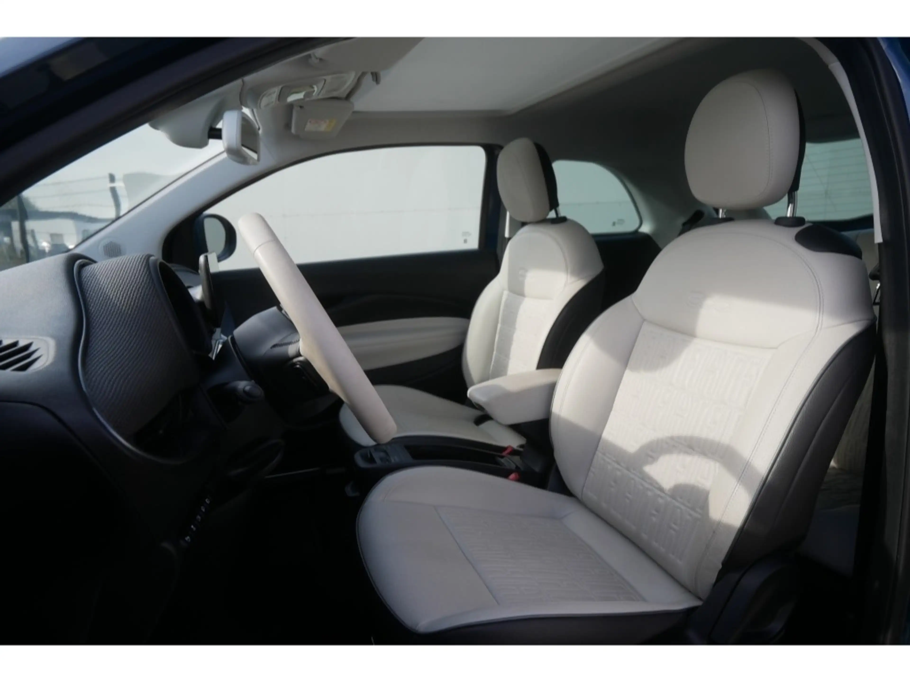 Fiat 500e BY BOCELLI AT 42 Kwh 118PS LED NAVI WINTER GLASDAC — photo 11