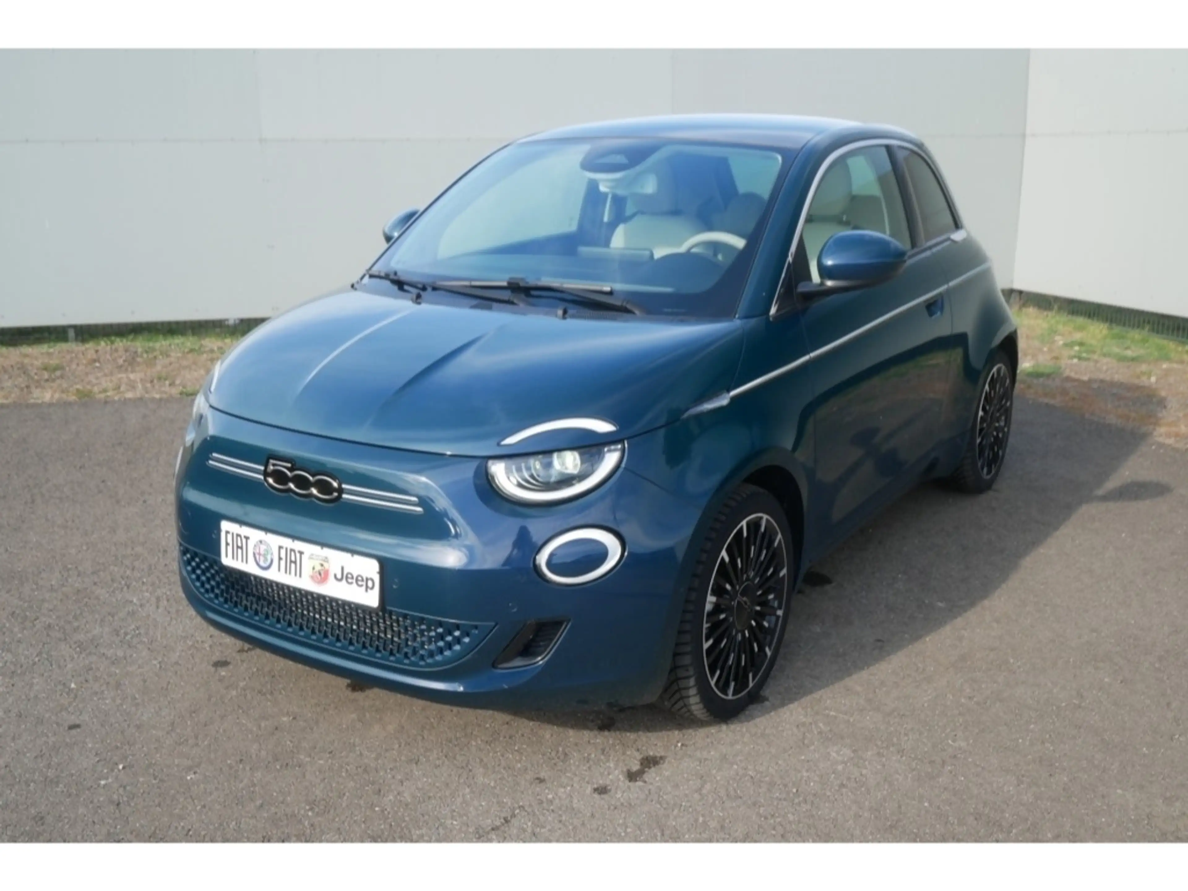 Fiat 500e BY BOCELLI AT 42 Kwh 118PS LED NAVI WINTER GLASDAC — photo 7