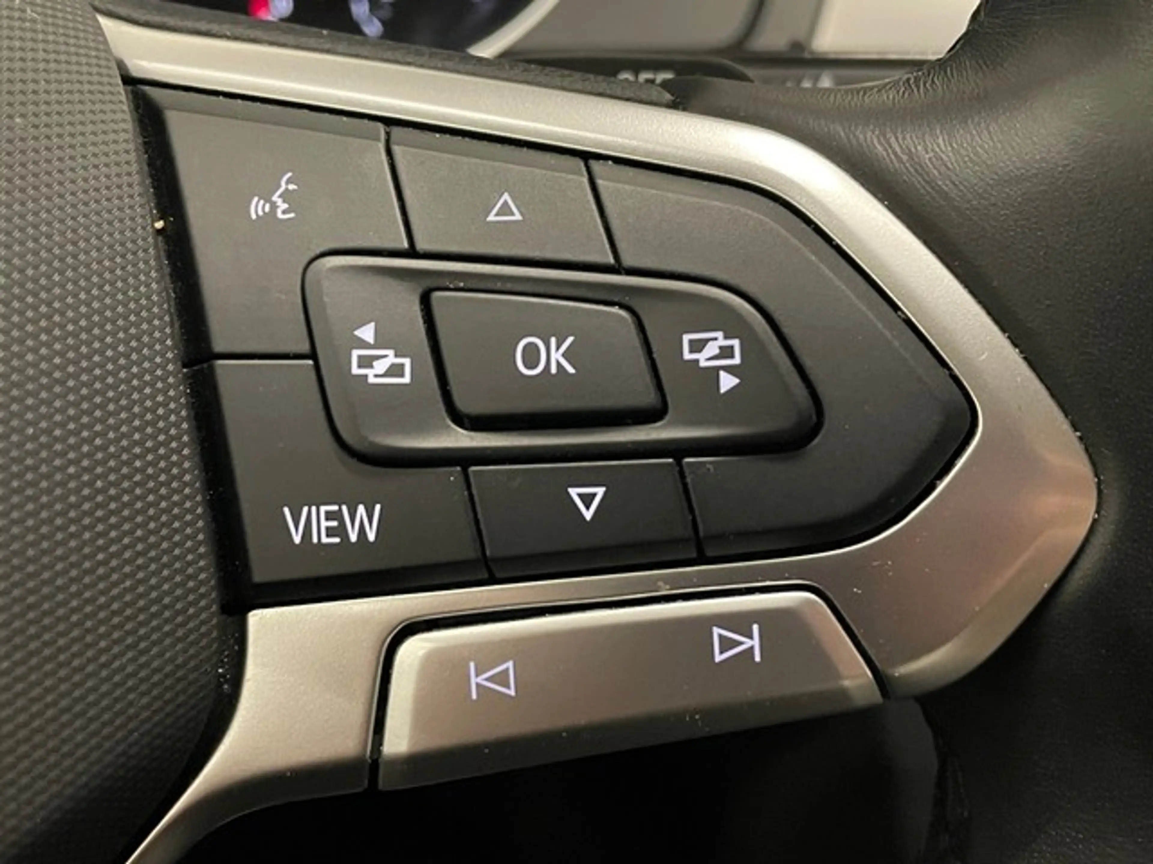 Volkswagen Passat Variant 2.0 TDI Conceptline NAVI+LANE+APP+KAMERA — photo 13