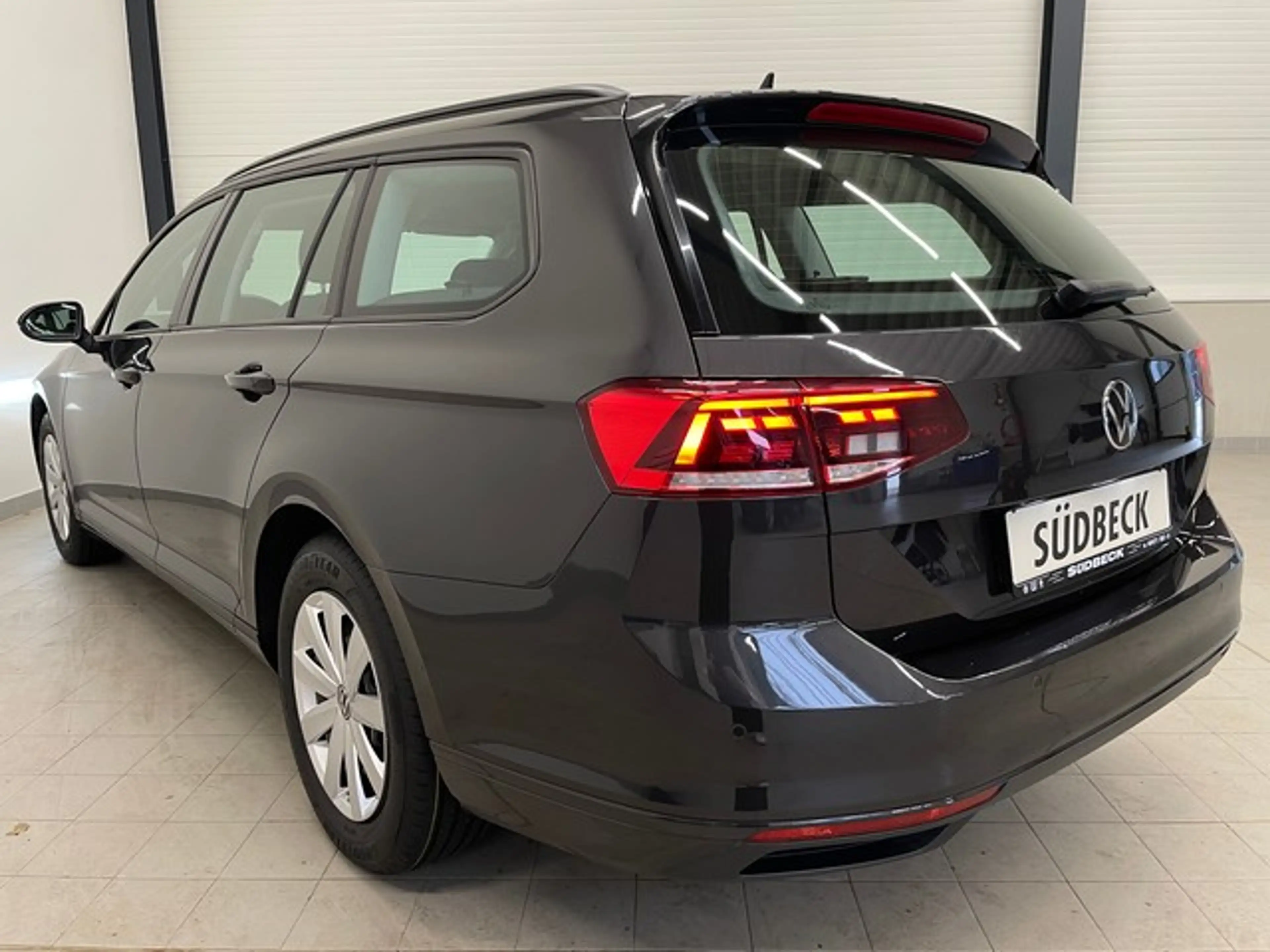 Volkswagen Passat Variant 2.0 TDI Conceptline NAVI+LANE+APP+KAMERA — photo 6
