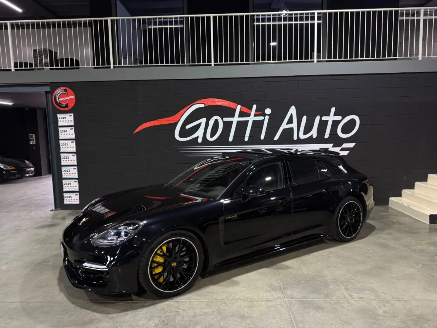 Porsche Panamera LISTINO 275000 EURO IVA SPORT TURISMO TURBO S Negro - 2