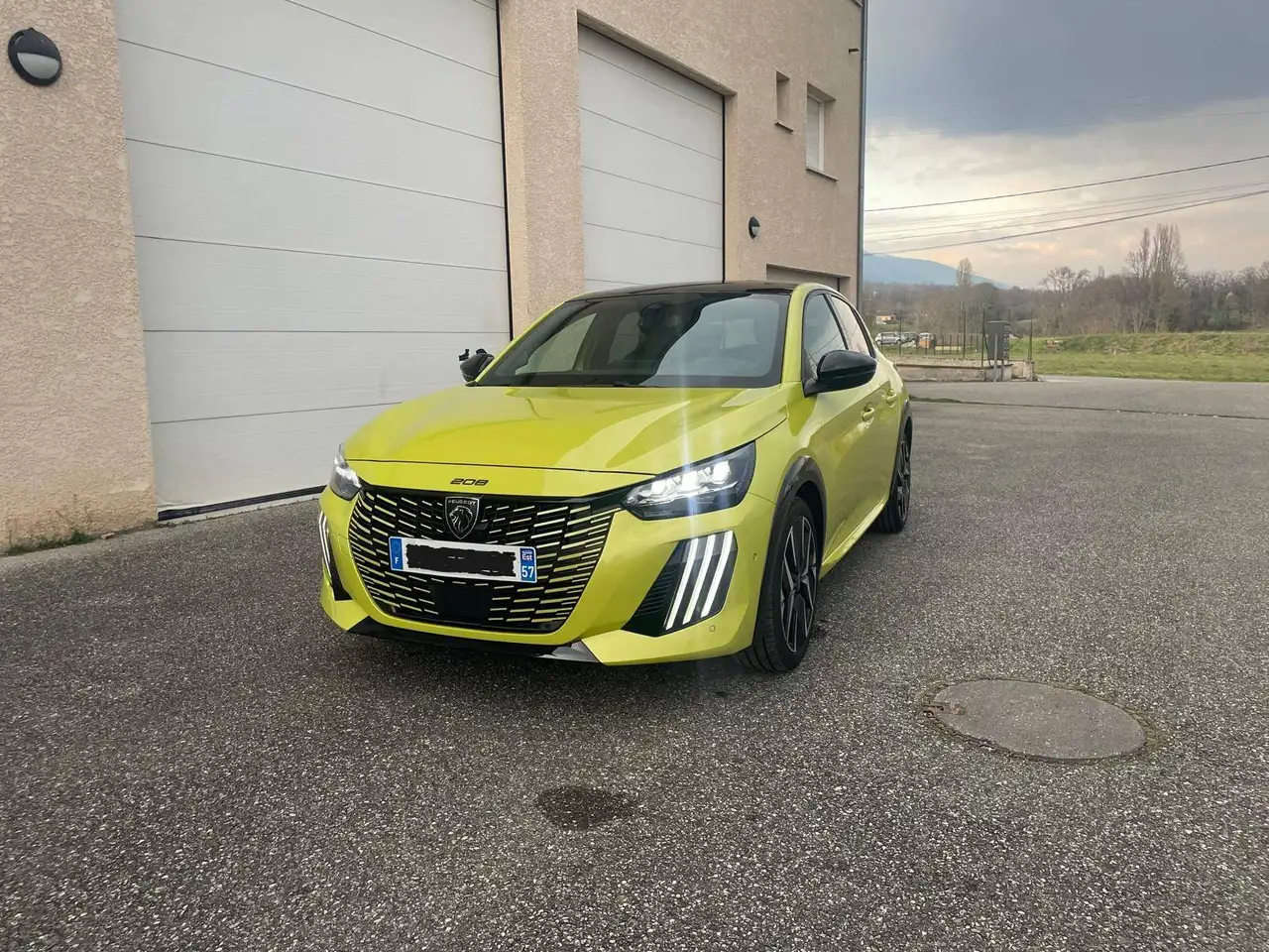 Peugeot 208