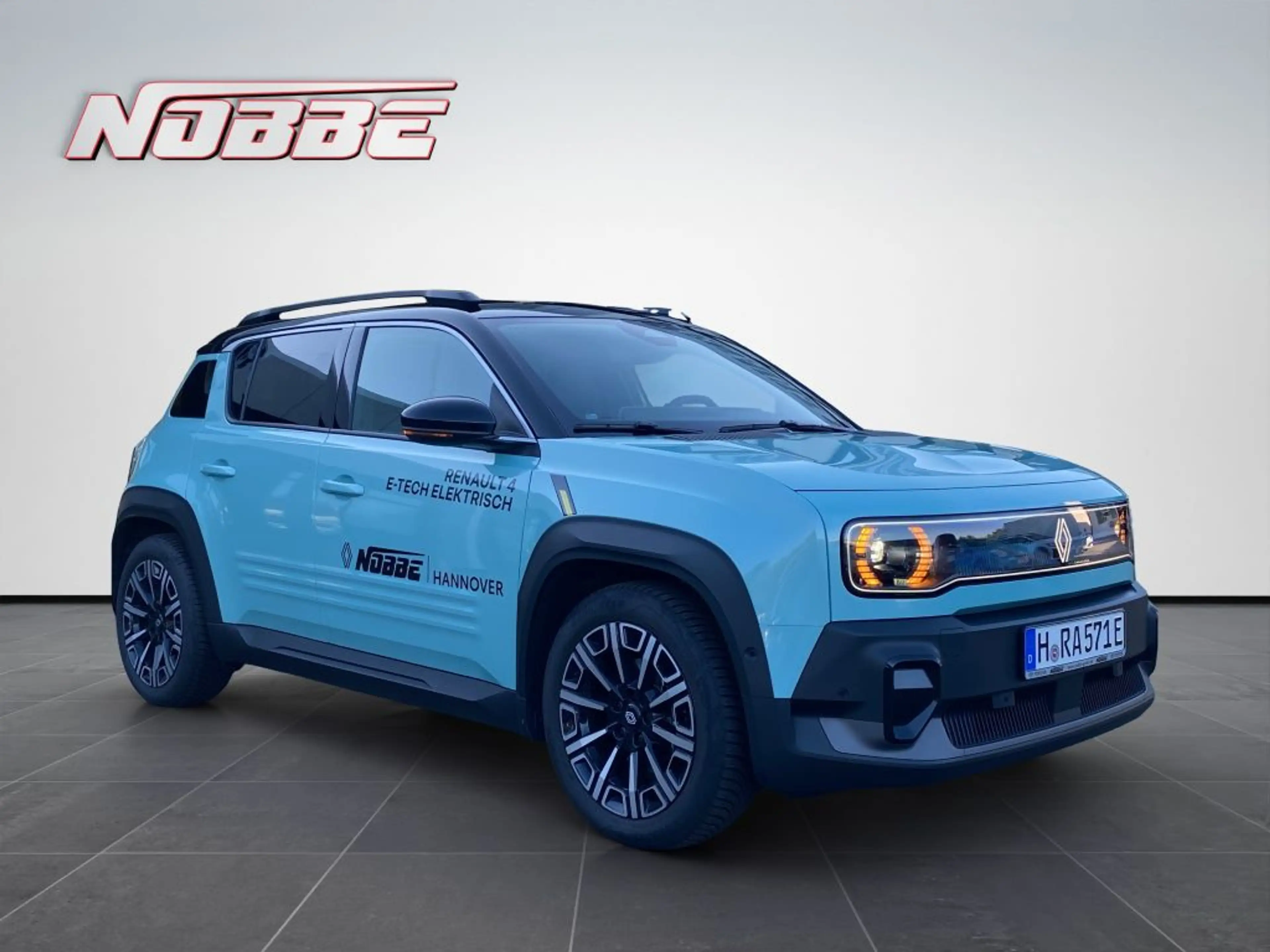 Renault R 4 E-Tech Iconic 150 Comfort Range — photo 8