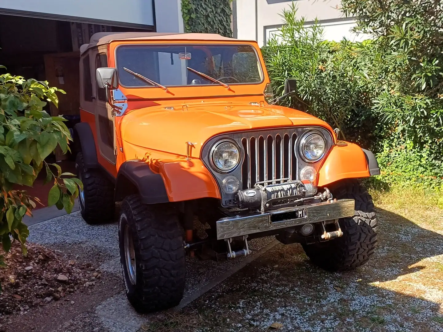 Jeep CJ-7 5.0 V8 AMC 304 Arancione - 1