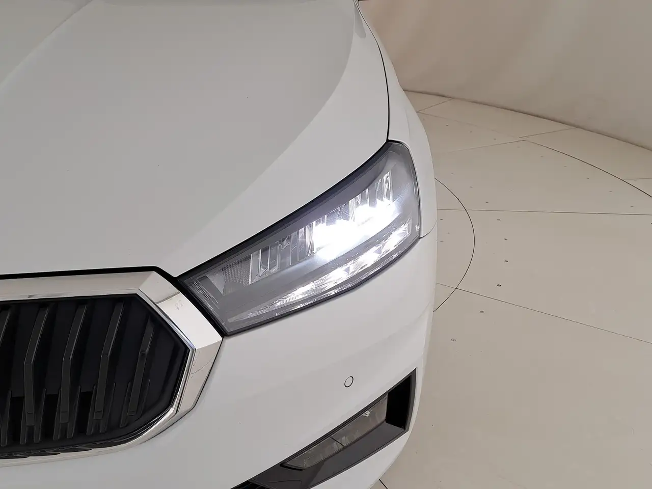 Skoda Fabia 1.0 tsi young edition 95cv, миниатюра 9