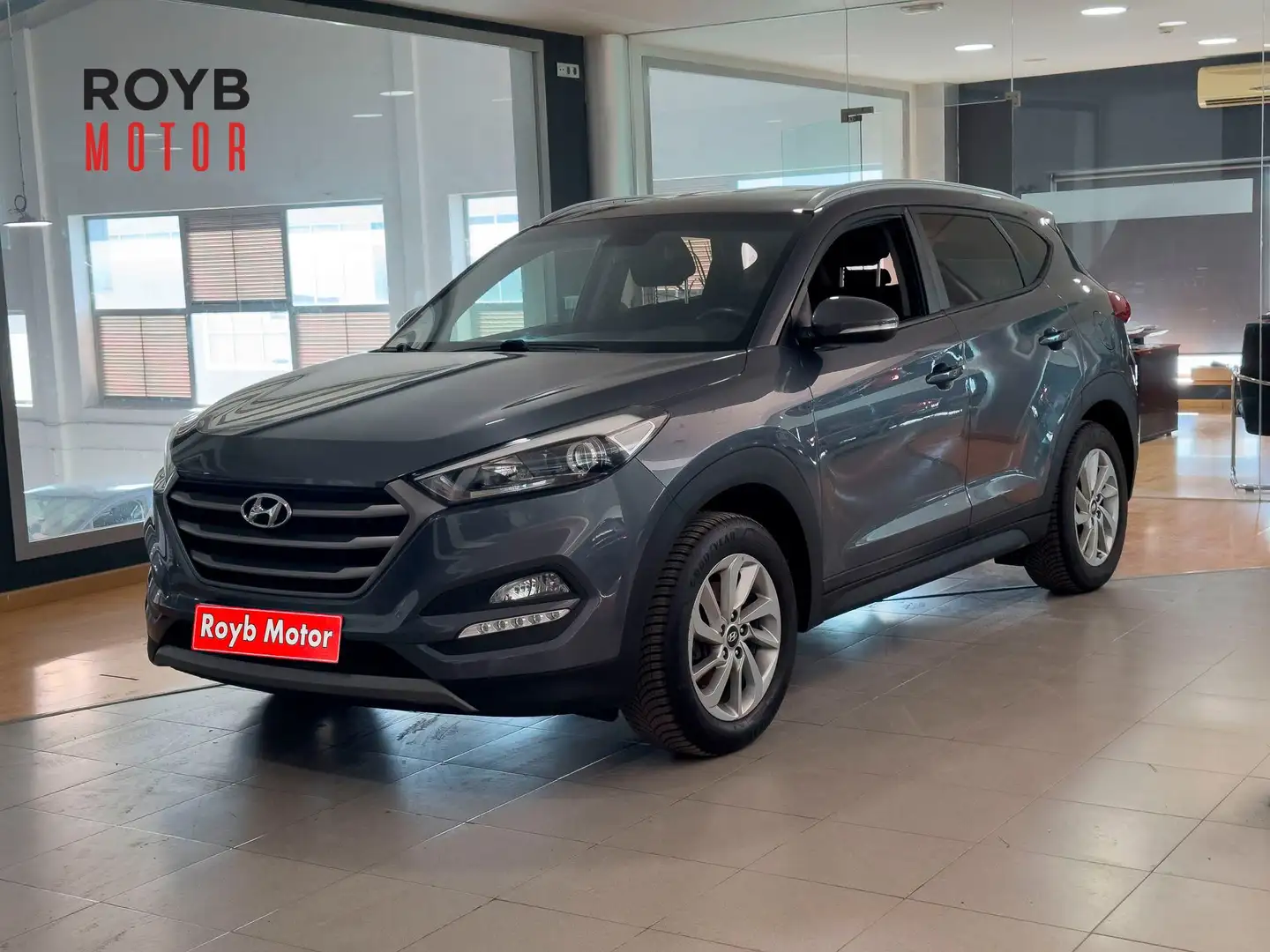 Hyundai TUCSON 1.7 CRDi 115cv BlueDrive LINK 2WD Blau - 1