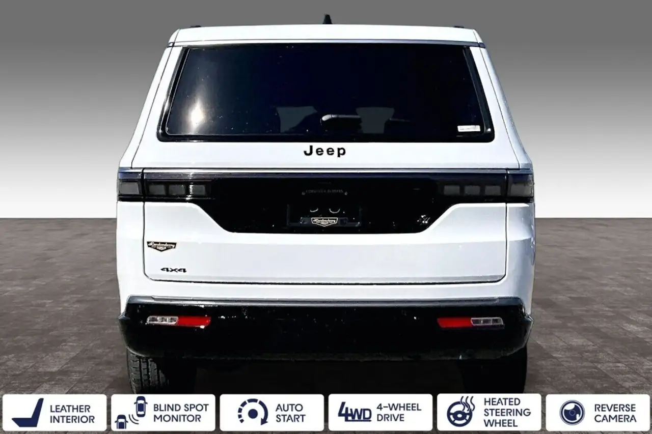 Jeep Grand Wagoneer снимка Jeep Grand Wagoneer