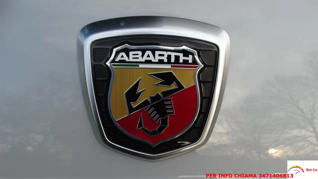 Abarth 595 2021 — фото 9