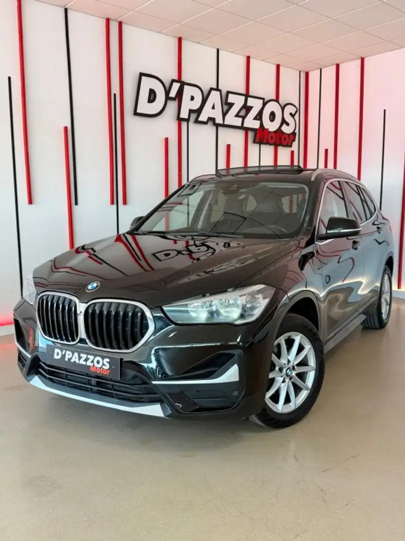 BMW X1 sDrive 16d Business Zwart - 1