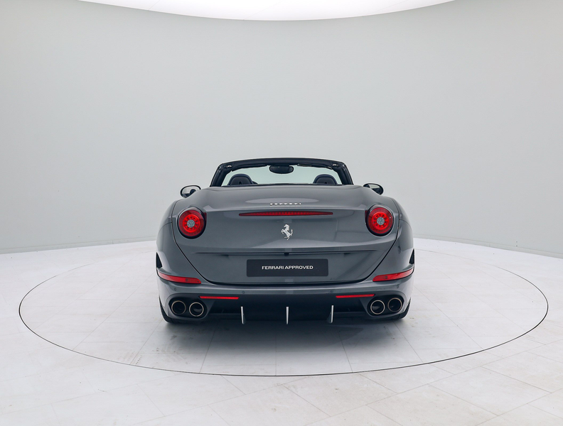 Ferrari California T - FERRARI HAMBURG — photo 10