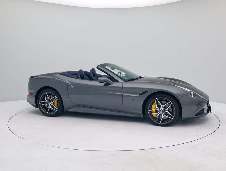 Ferrari California T - FERRARI HAMBURG — photo 6