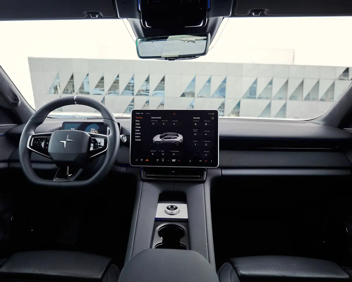 Polestar 4 снимка Polestar 4