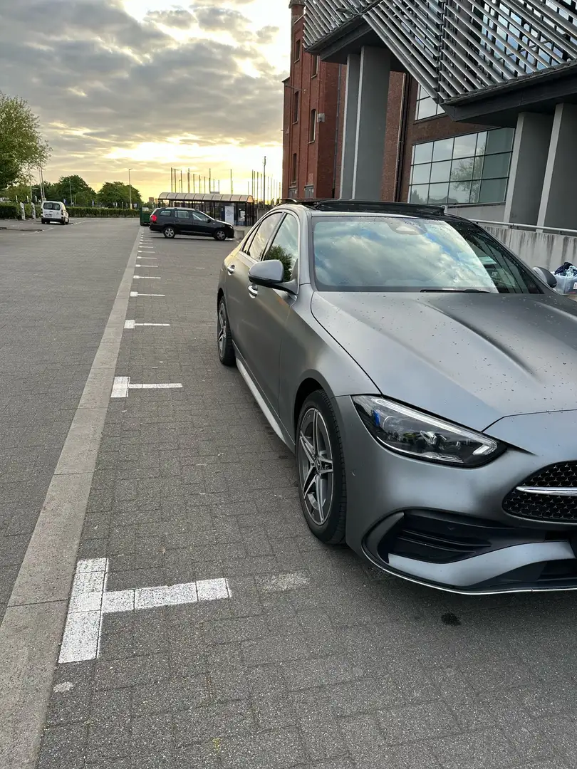 Mercedes-Benz C 300 e 9G-TRONIC AMG Line - 2