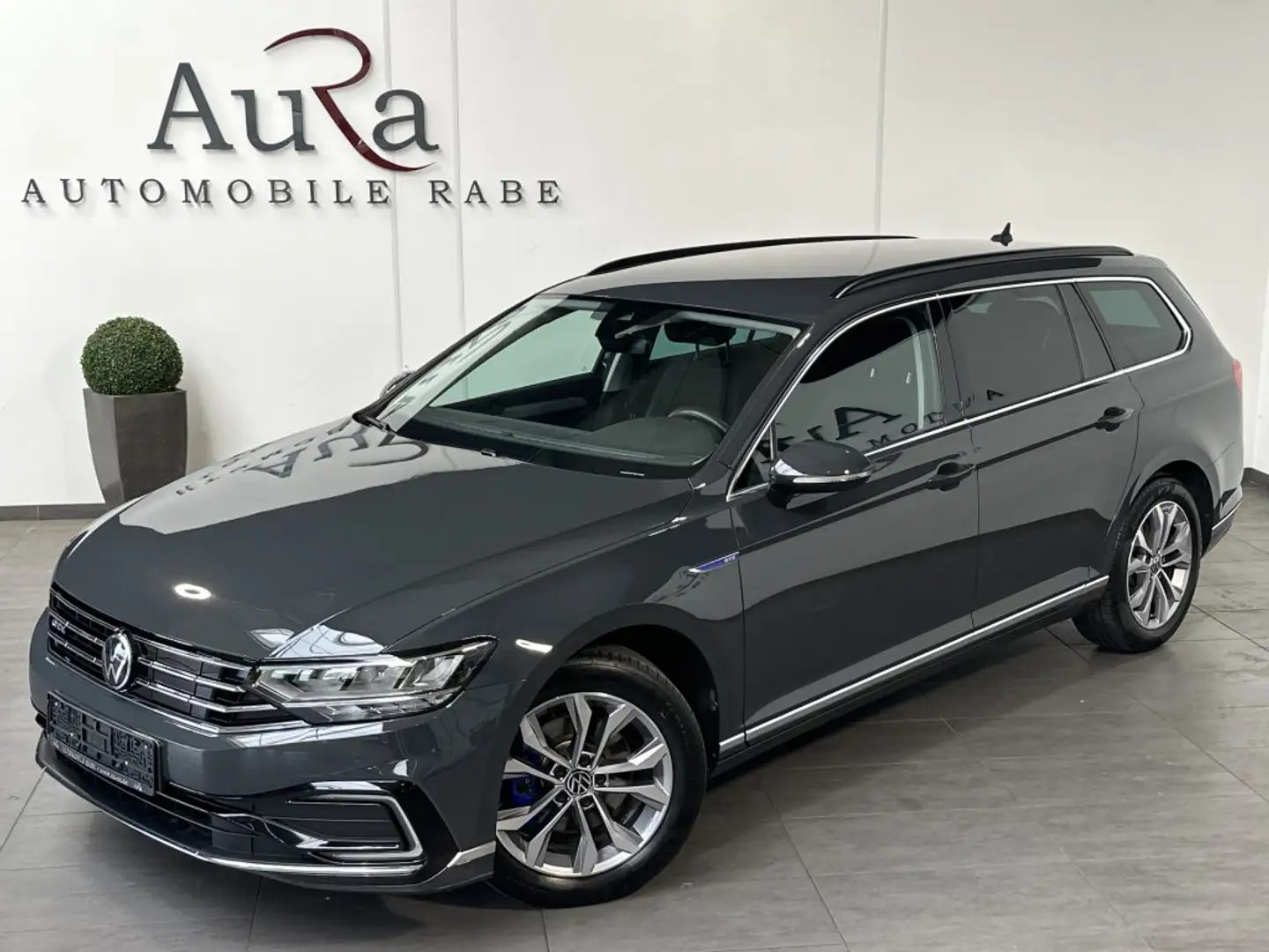 Volkswagen Passat Variant 1.4 TSI GTE NAV+LED+AHK+KAMERA+PP Szürke - 1