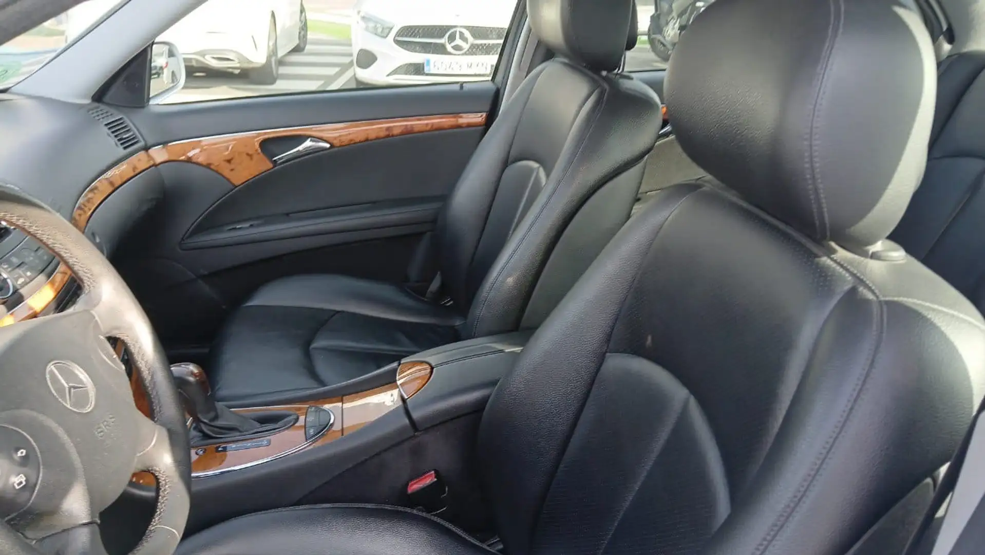 Mercedes-Benz E 280 E 280 4M Elegance Aut. Elegance Gris - 2