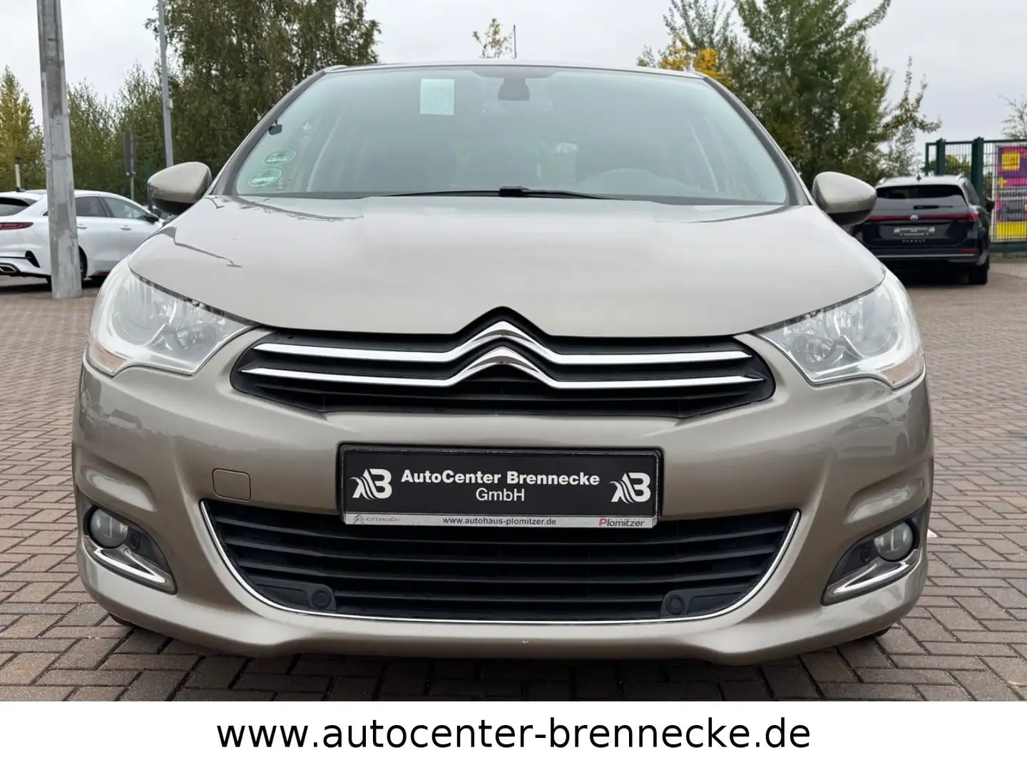 Citroen C4 Lim. Exclusive*Automatik* HU/AU 05-2027* Beige - 2