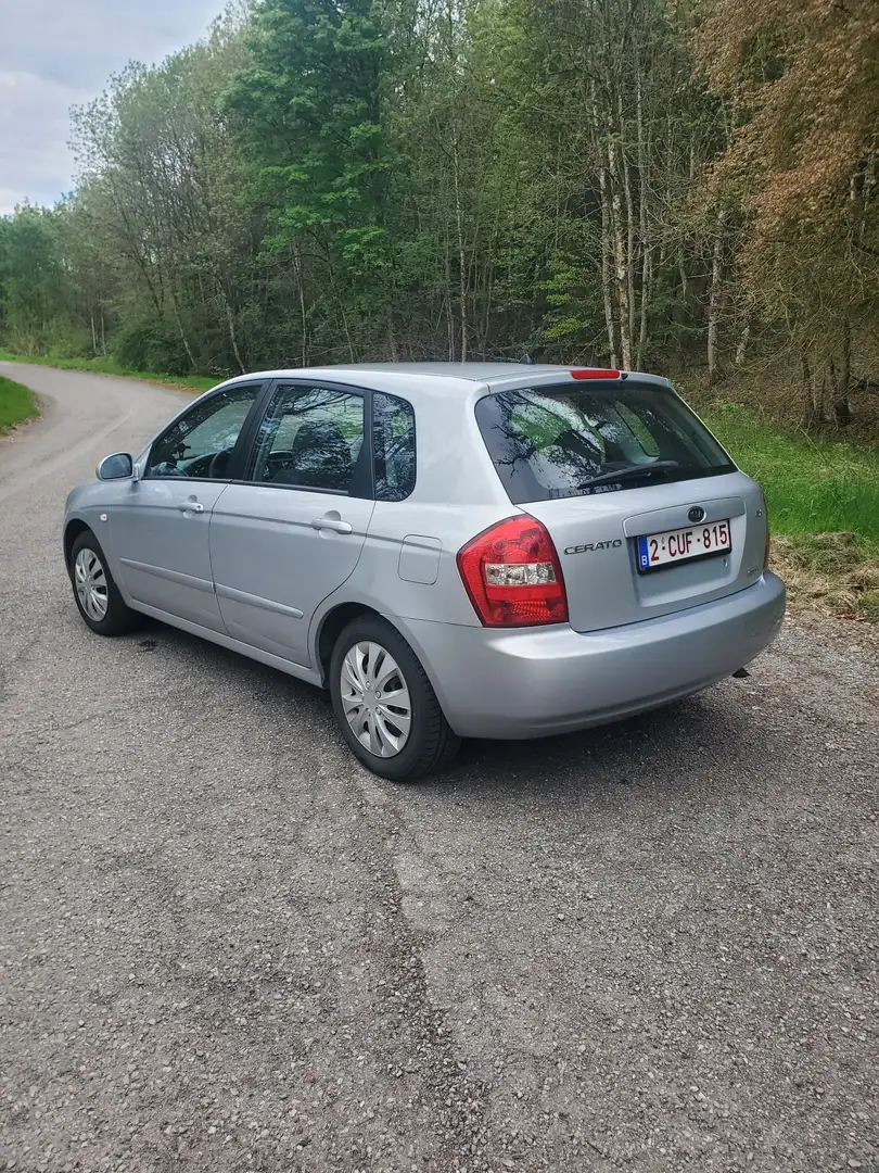 Kia Cerato 2.0 CRDi 112 EX - 2