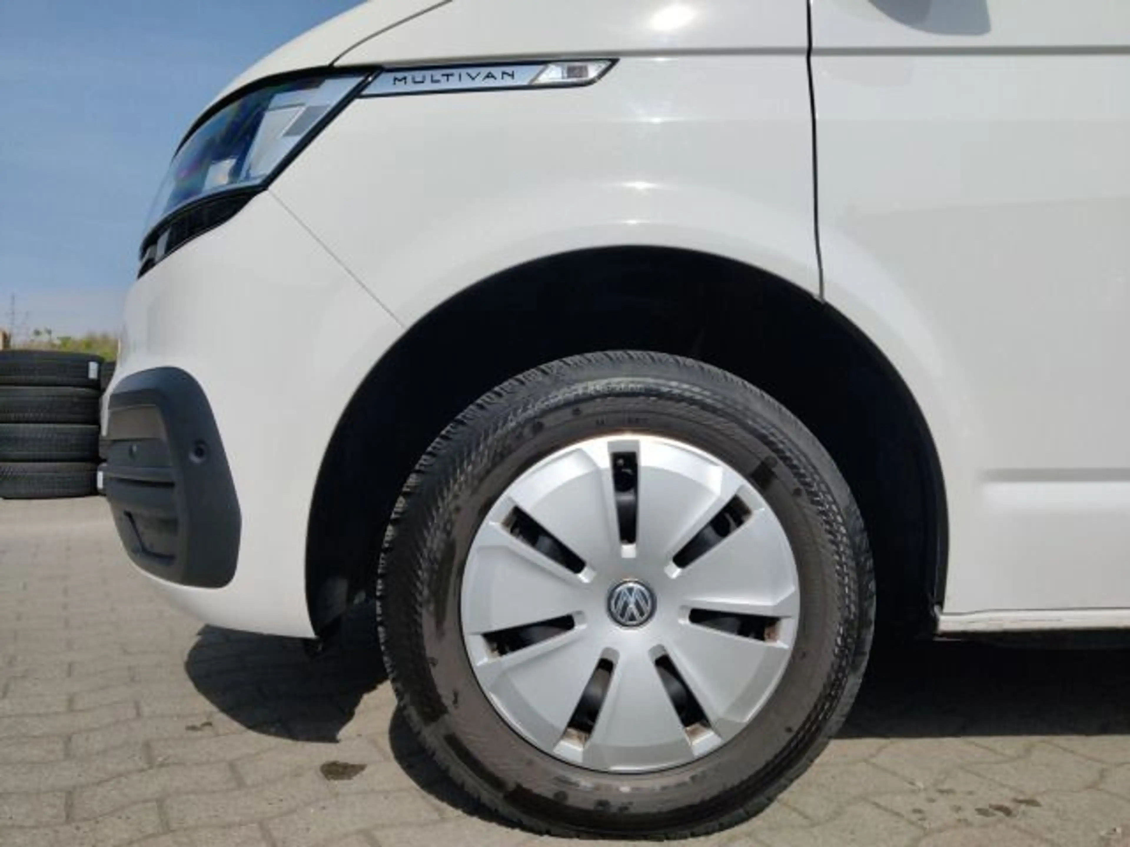 Volkswagen T6.1 Multivan 2.0 TDI — photo 11