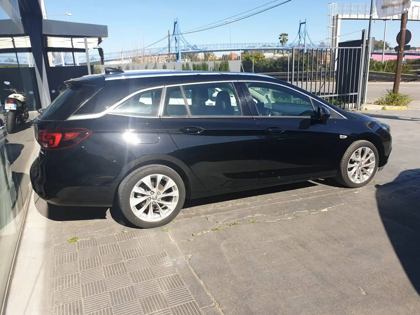 Opel Astra 1.4T S/S Excellence 150 Noir - 2