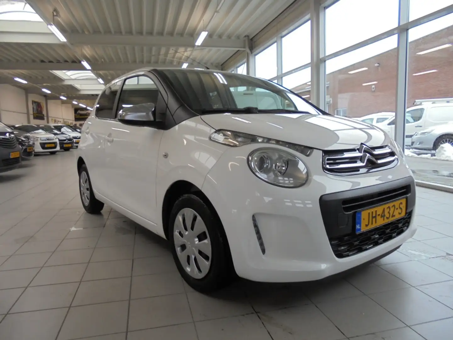 Citroen C1 1.0 e-VTi Style Ed. Weiß - 1